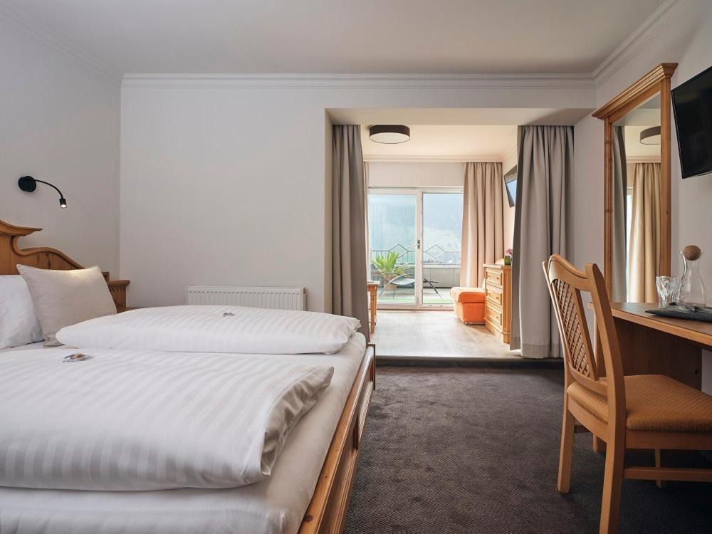 Hotel Garni Pinzgau, Fabian Huettl Neukirchen am Grossvenediger Ngoại thất bức ảnh