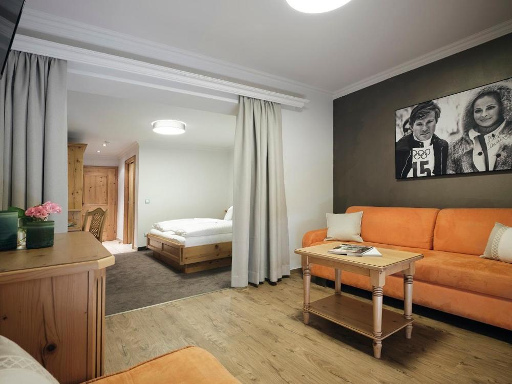 Hotel Garni Pinzgau, Fabian Huettl Neukirchen am Grossvenediger Ngoại thất bức ảnh