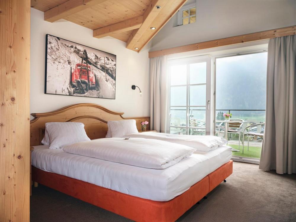 Hotel Garni Pinzgau, Fabian Huettl Neukirchen am Grossvenediger Ngoại thất bức ảnh