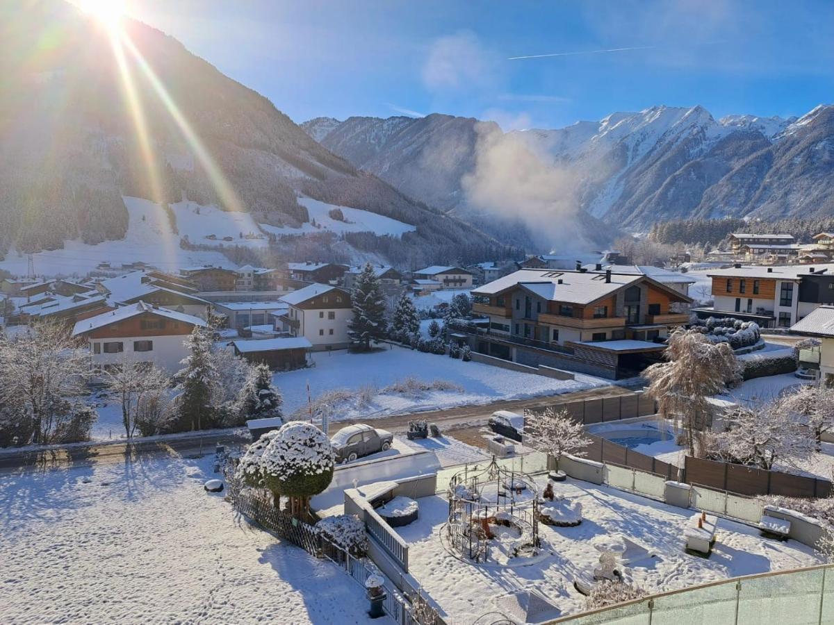 Hotel Garni Pinzgau, Fabian Huettl Neukirchen am Grossvenediger Ngoại thất bức ảnh
